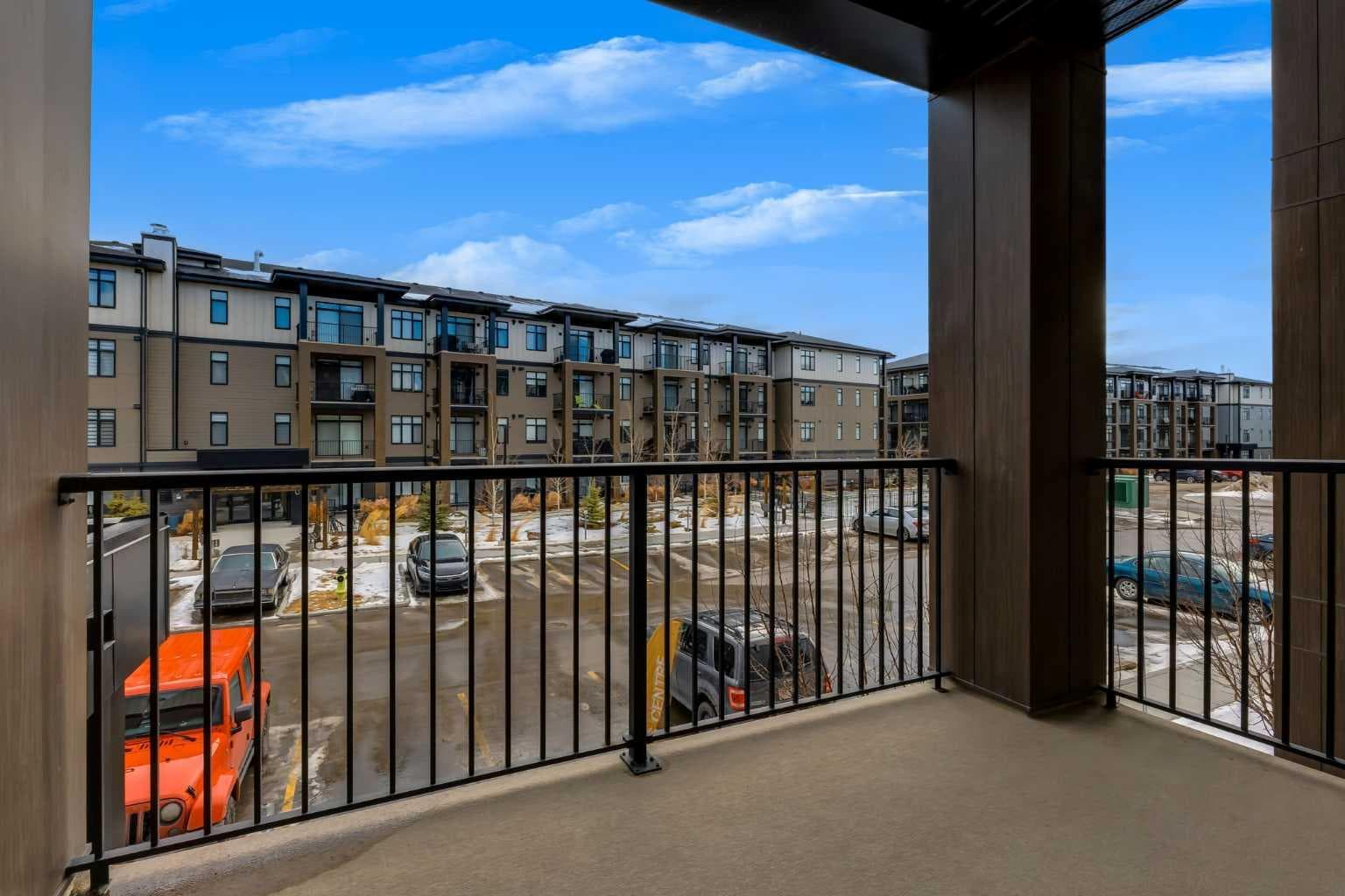 3205, 200 Seton Circle SE