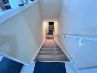 140 Dovista Court SE