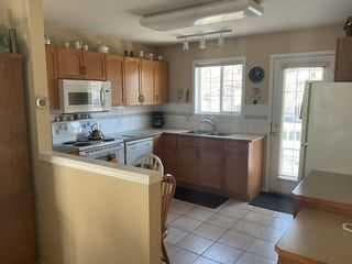 140 Dovista Court SE