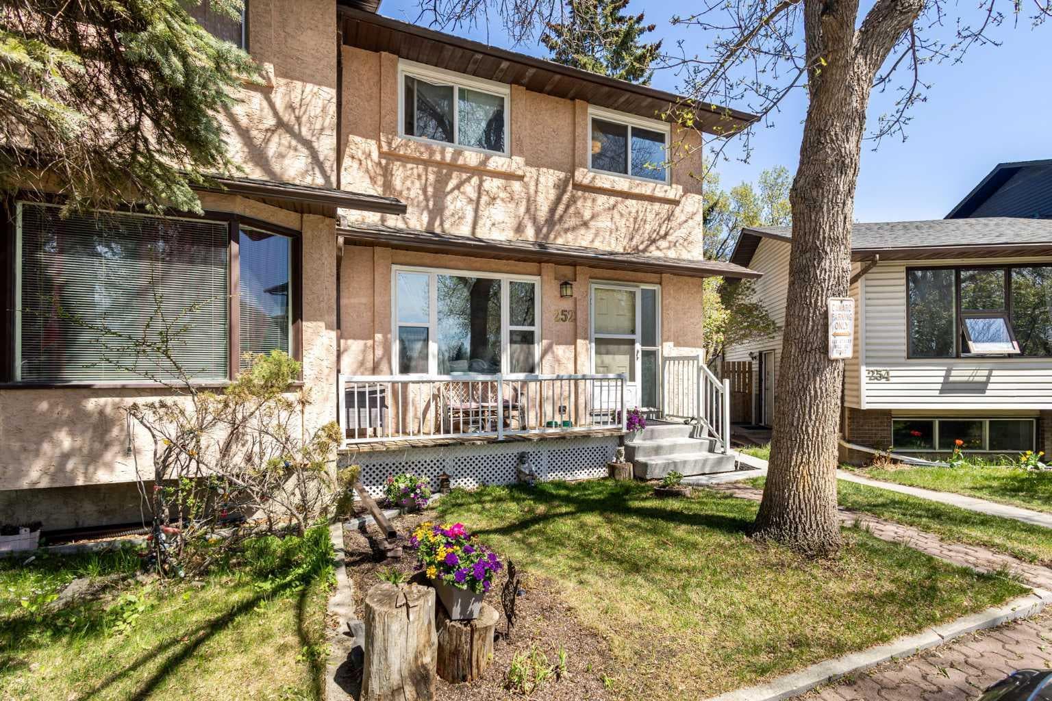 252 Templeview Way NE