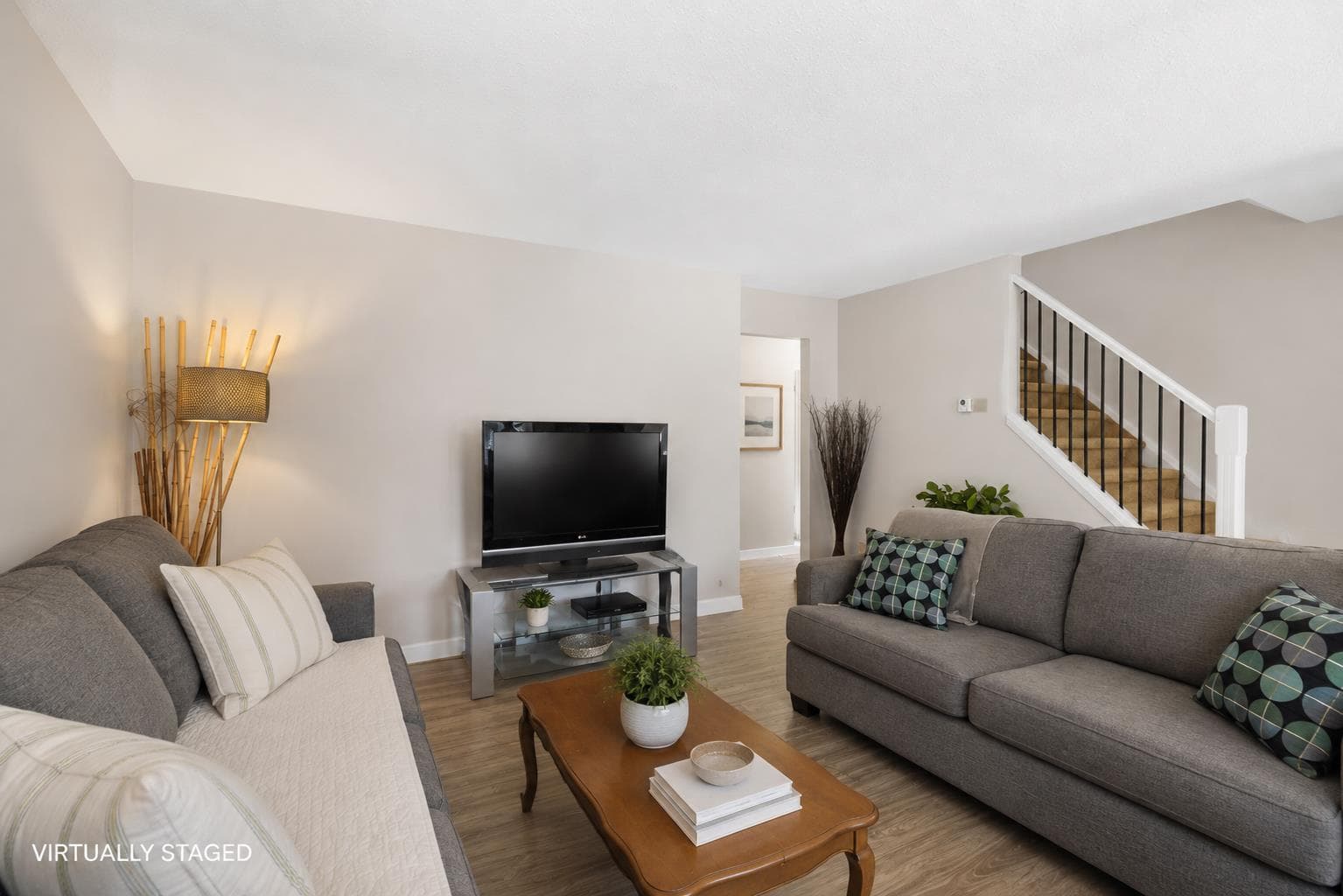 252 Templeview Way NE