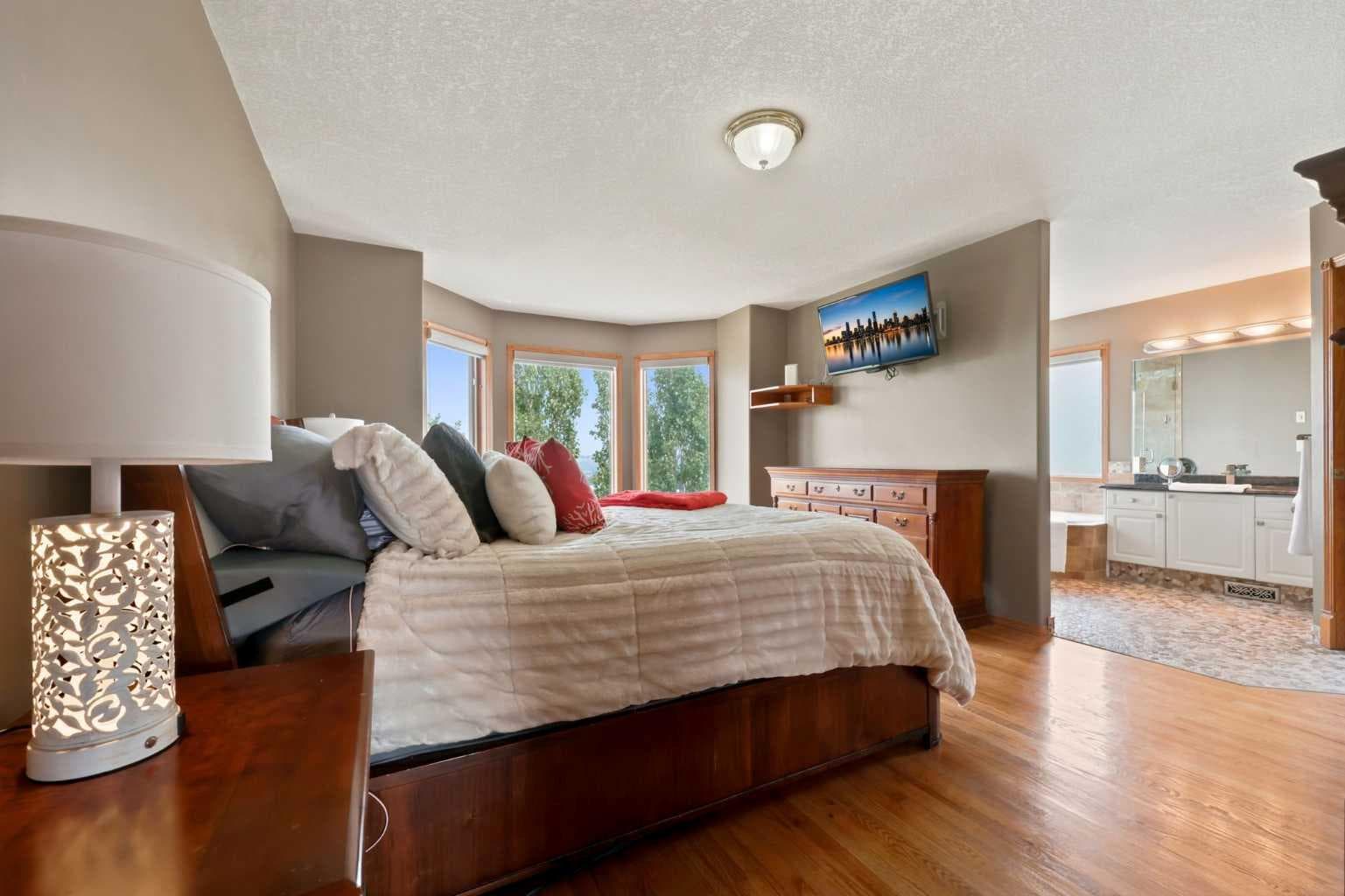 360 Hidden Ranch Circle NW
