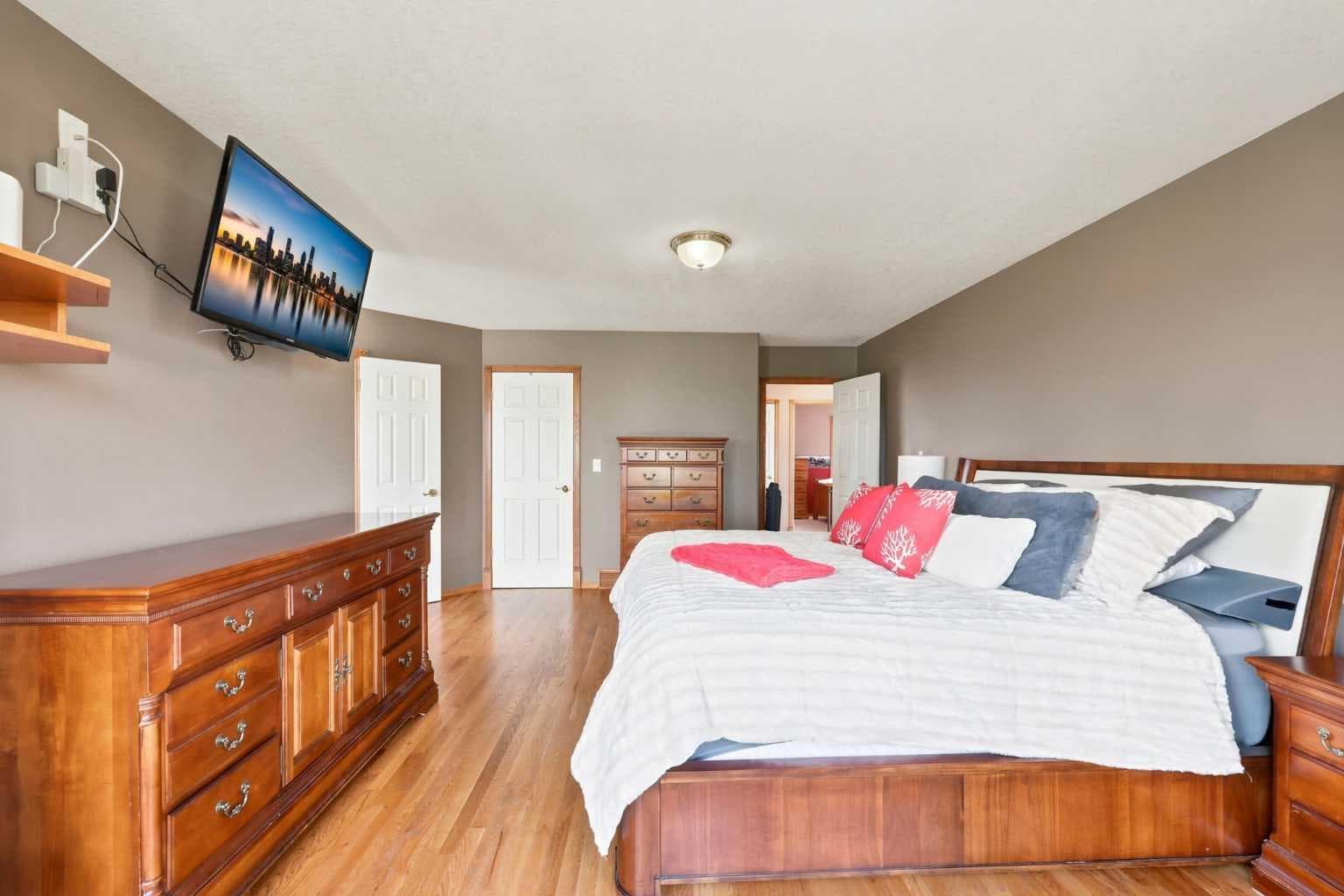 360 Hidden Ranch Circle NW