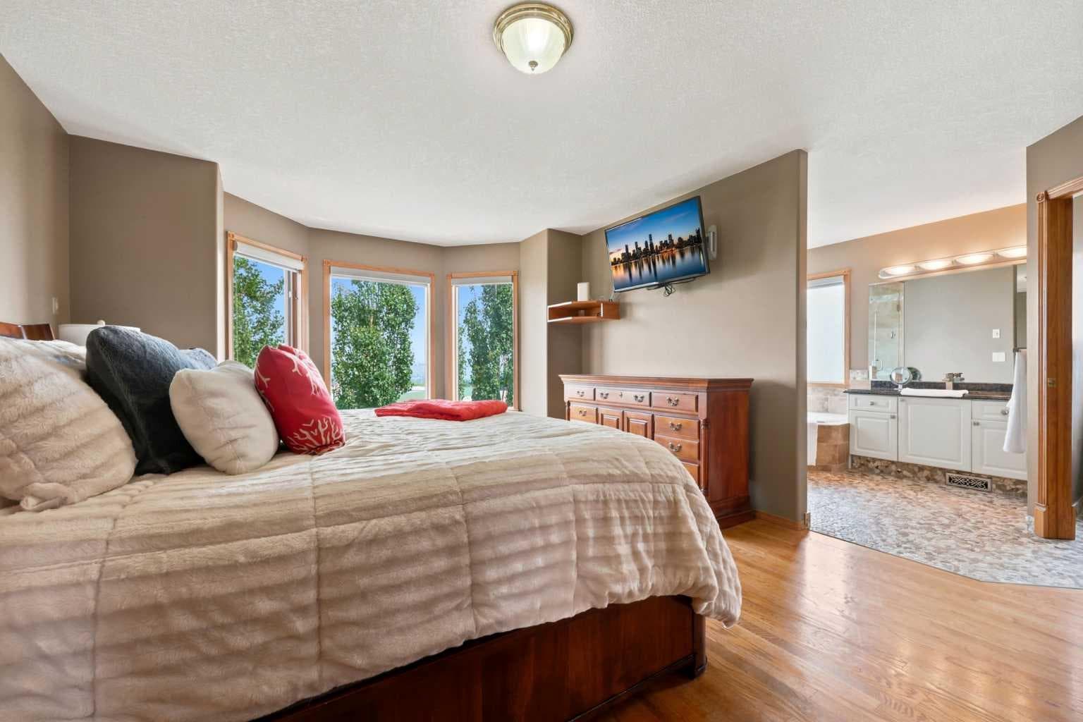 360 Hidden Ranch Circle NW