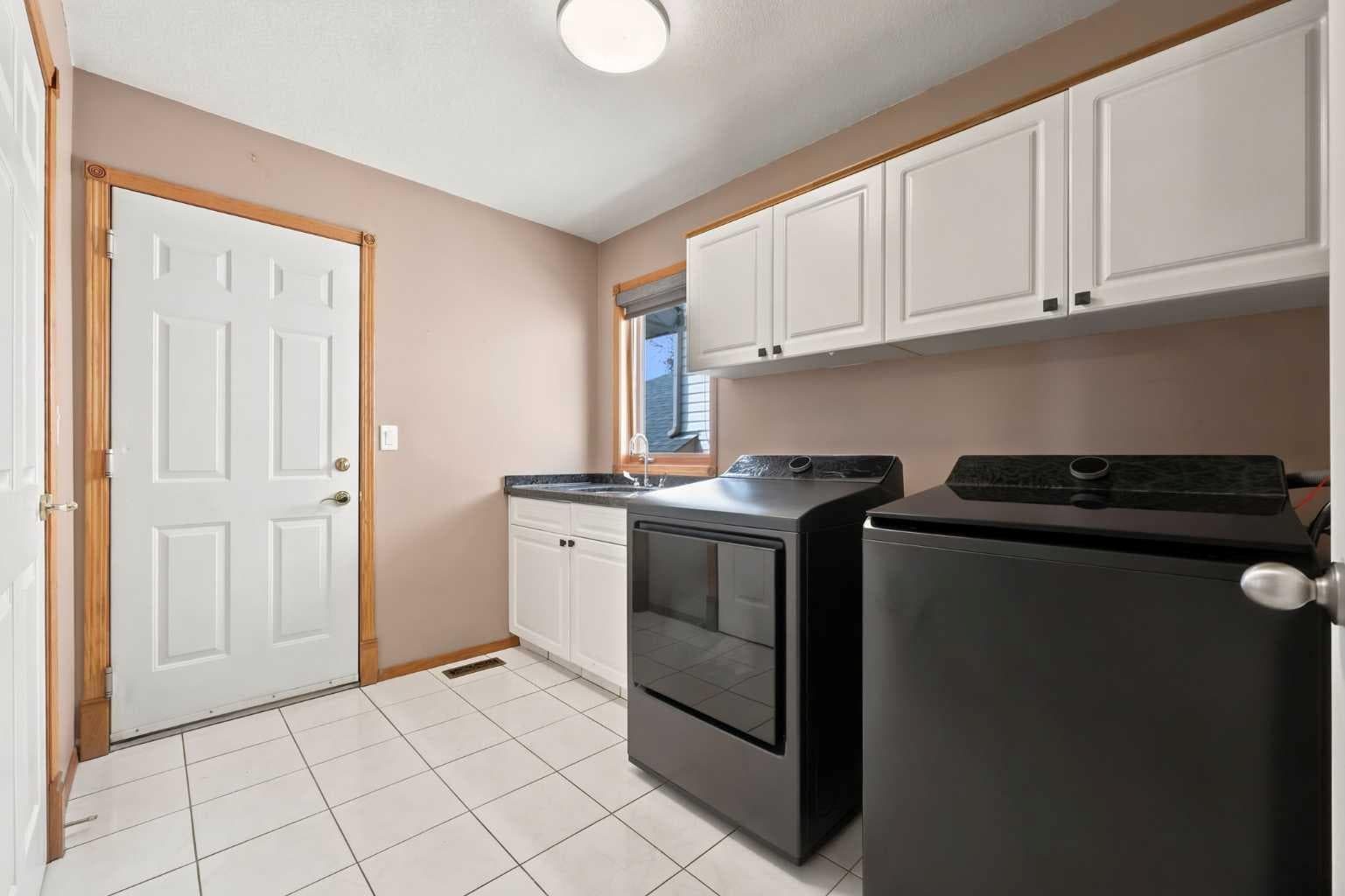 360 Hidden Ranch Circle NW