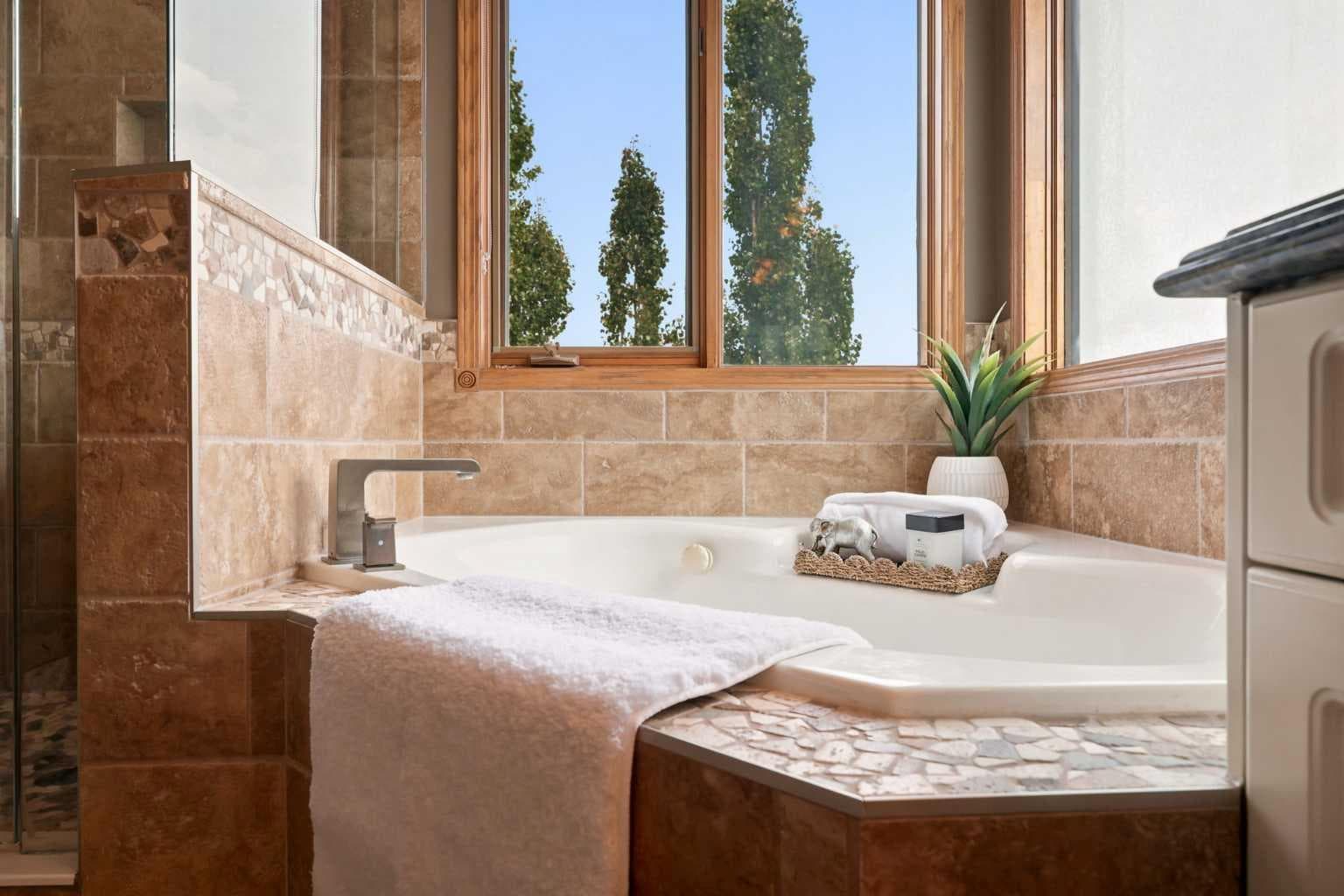 360 Hidden Ranch Circle NW