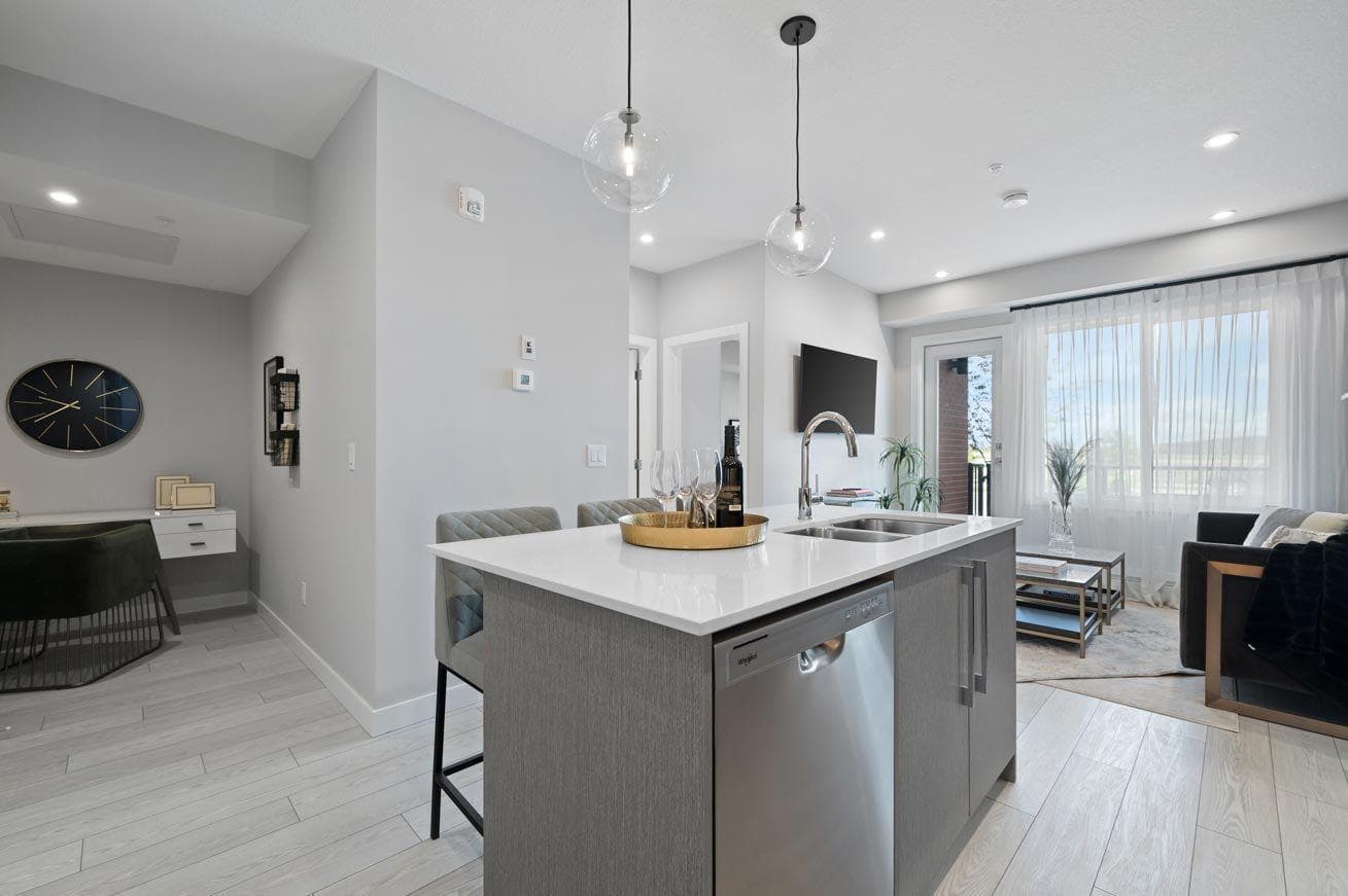 2419, 44 Skyview Parkway 