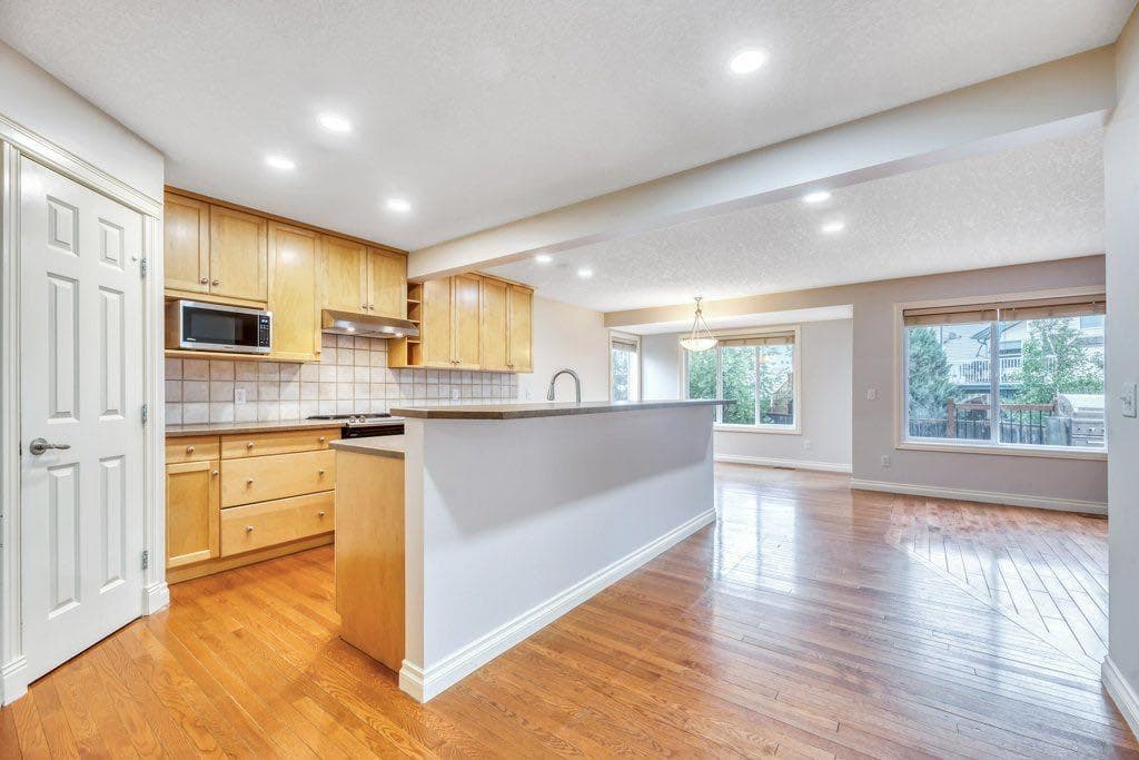 151 Cove Place 