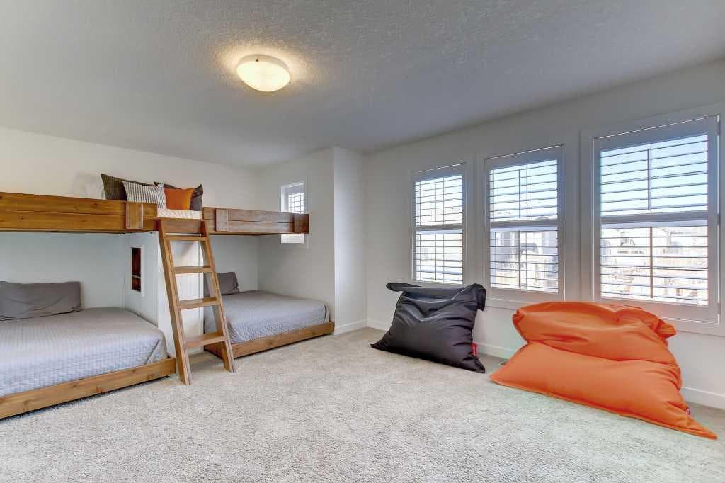 13 Cranarch Place SE
