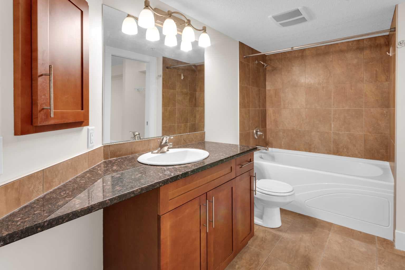 102, 500 Rocky Vista Gardens NW