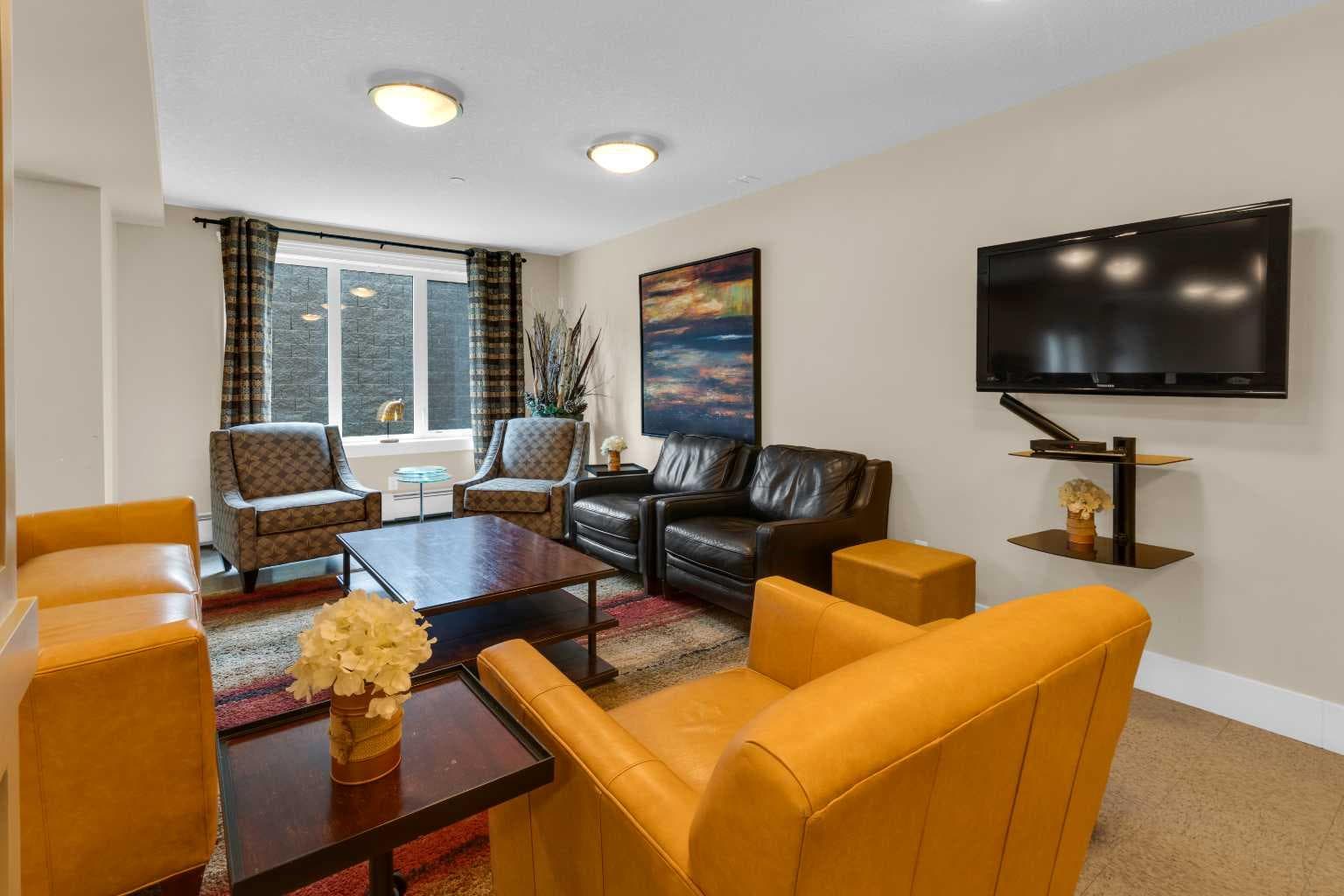 102, 500 Rocky Vista Gardens NW