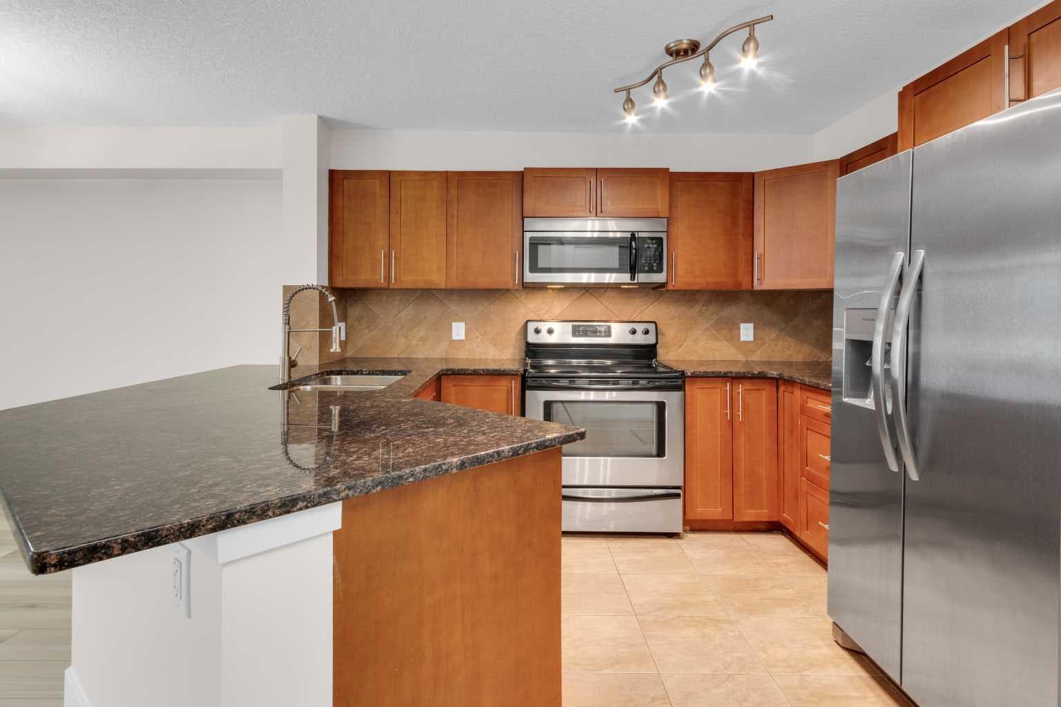 102, 500 Rocky Vista Gardens NW