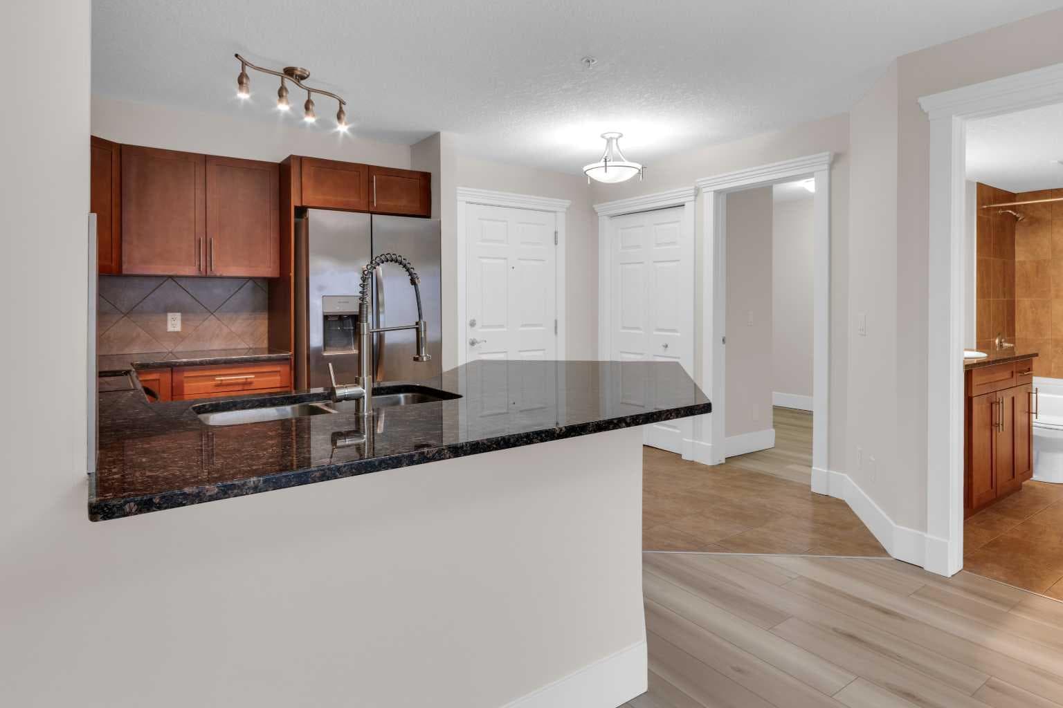 102, 500 Rocky Vista Gardens NW