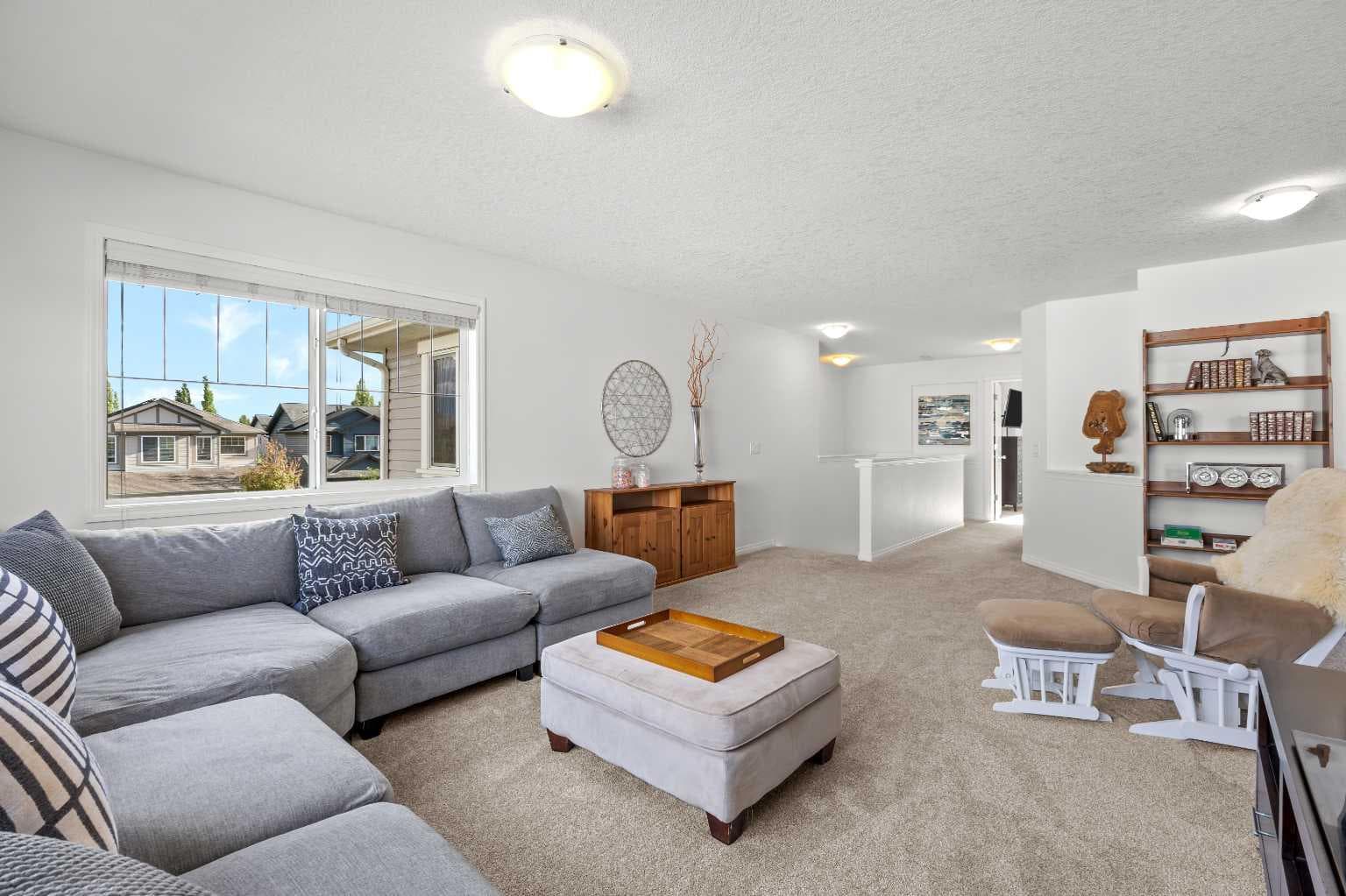 318 Coopers Drive SW