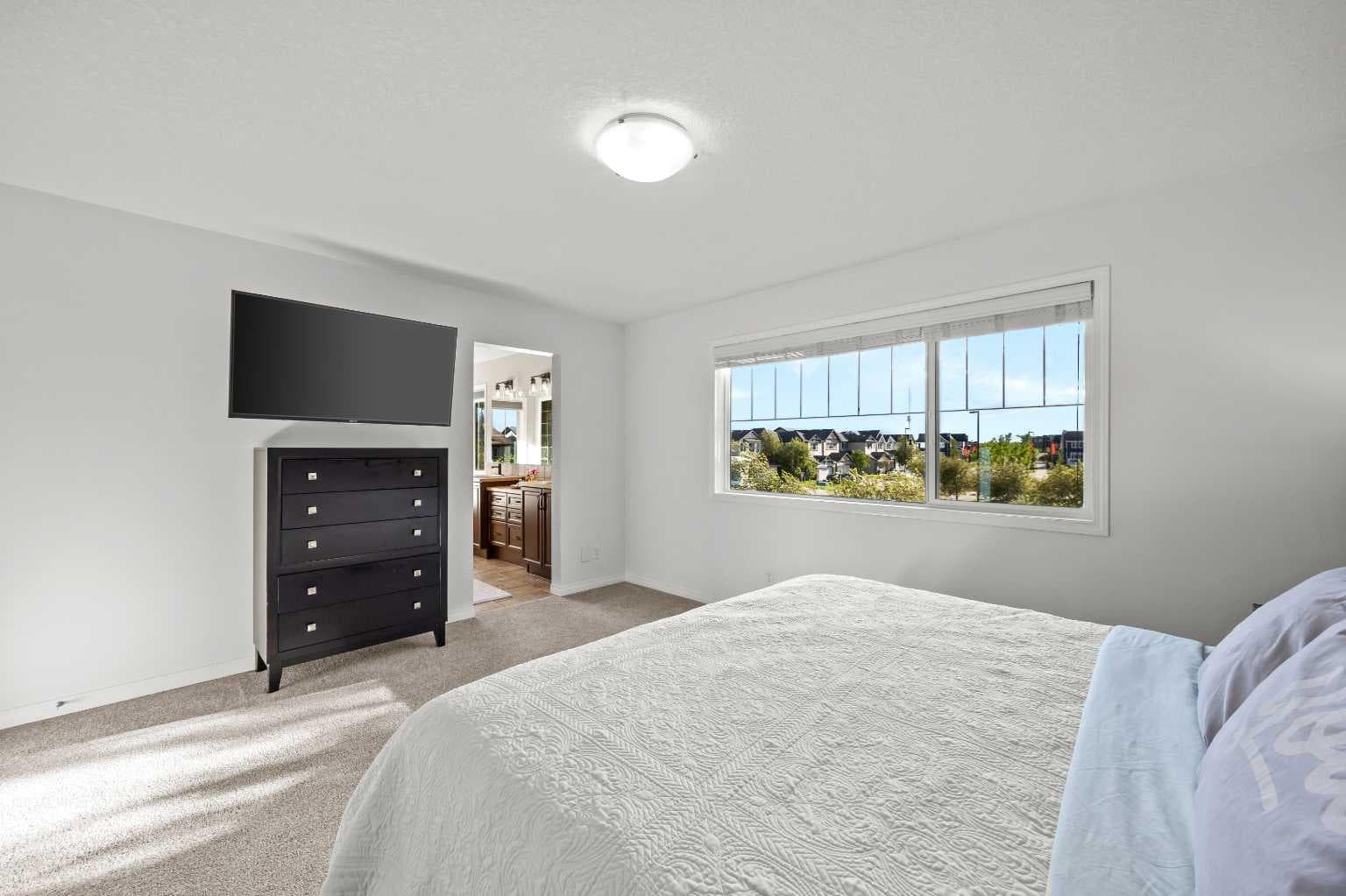 318 Coopers Drive SW