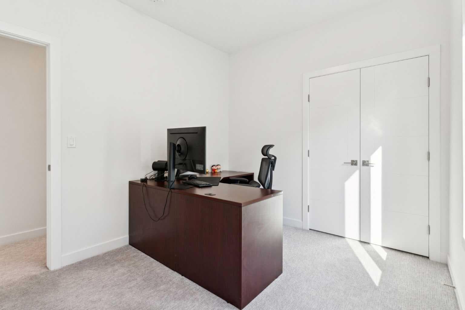51 Midgrove Drive SW