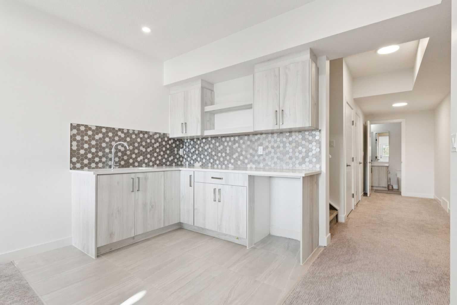 51 Midgrove Drive SW