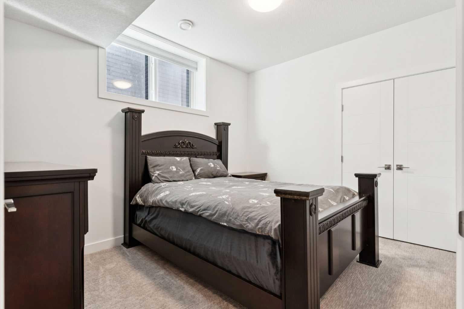 51 Midgrove Drive SW