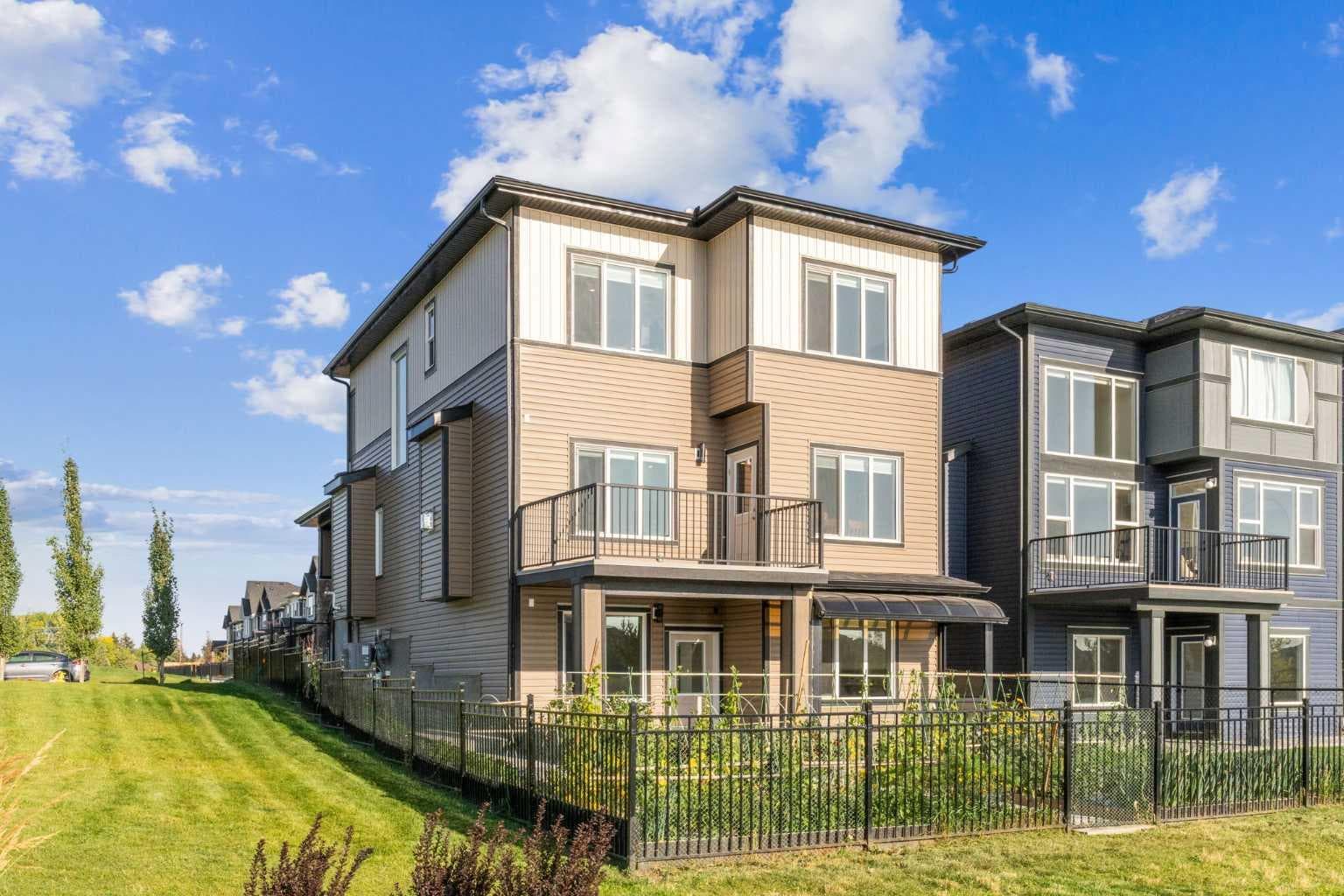 51 Midgrove Drive SW