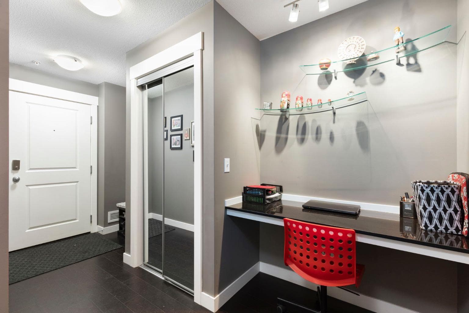3206, 240 Skyview Ranch Road NE