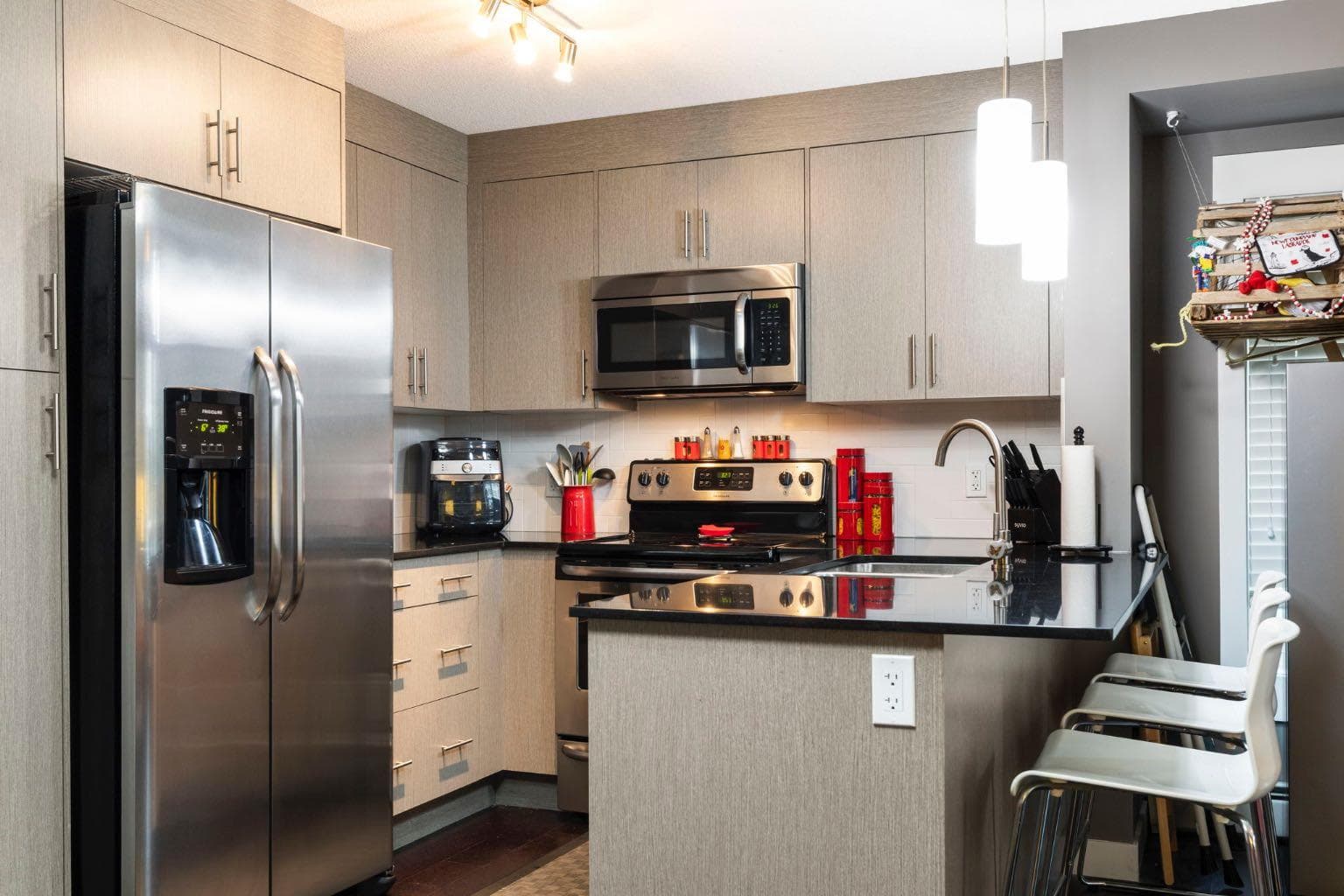 3206, 240 Skyview Ranch Road NE