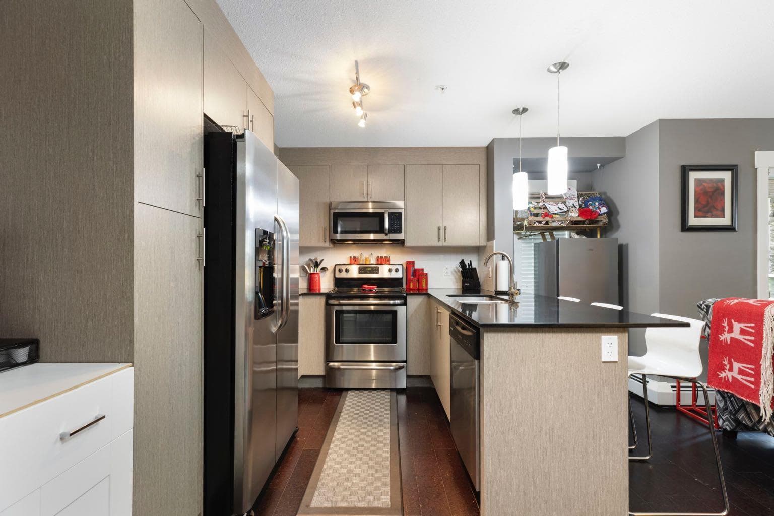 3206, 240 Skyview Ranch Road NE