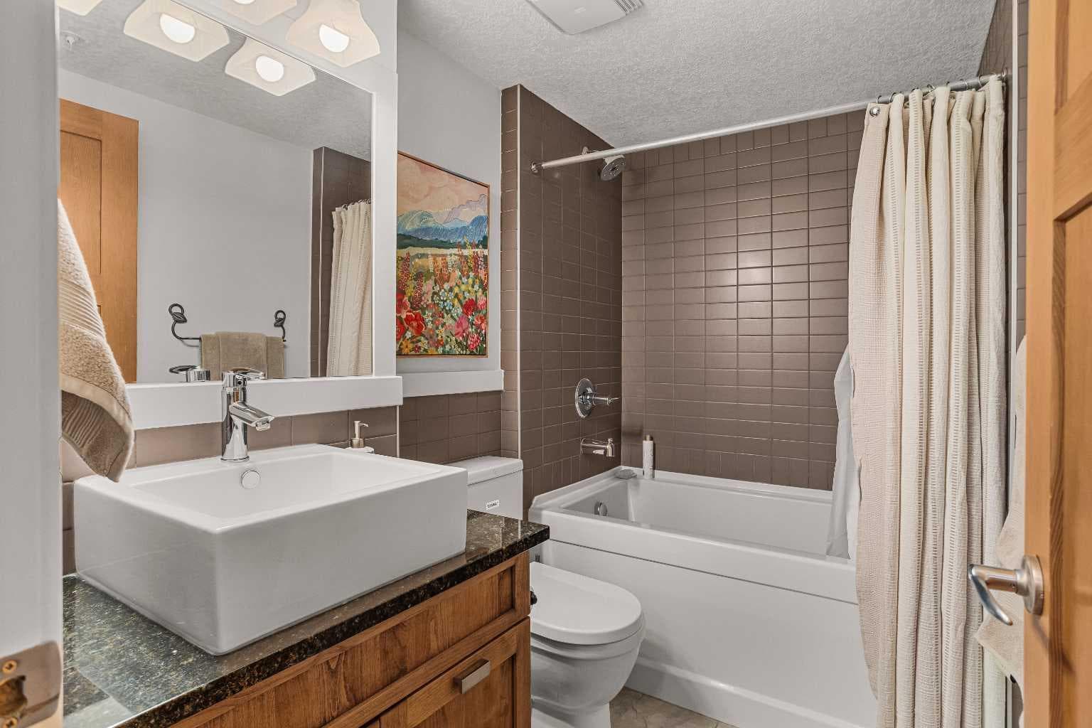 218, 106 Stewart Creek Landing  