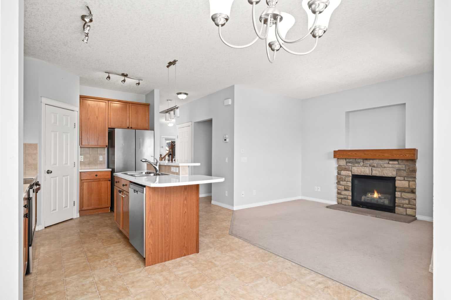 102 Kincora Glen Mews NW