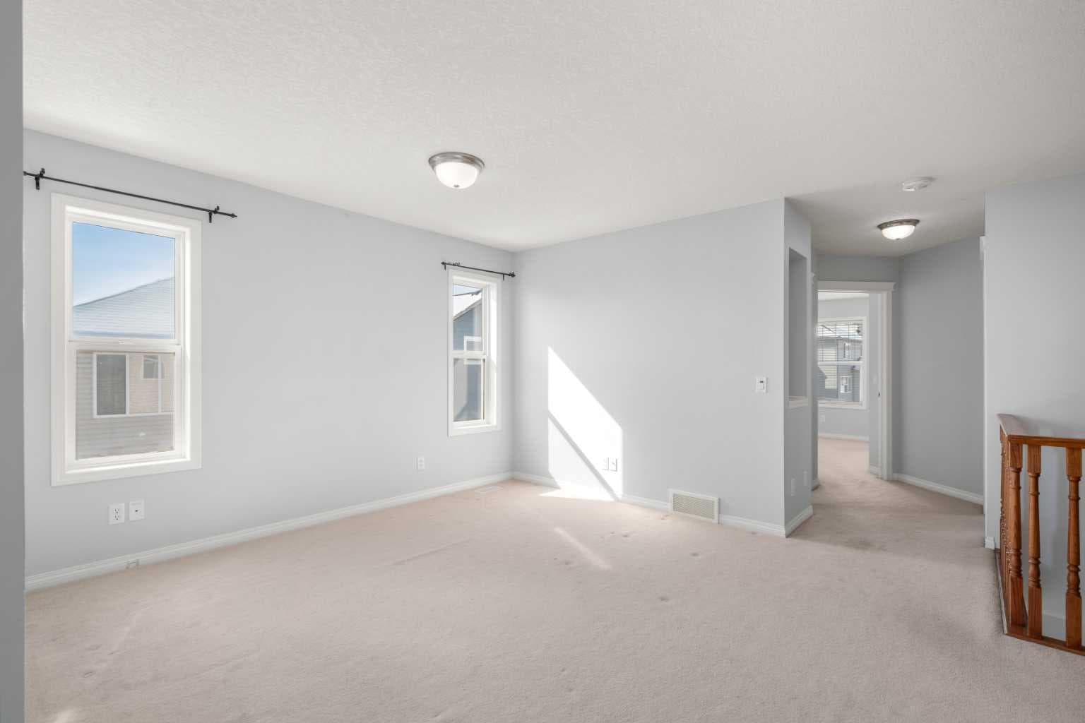 102 Kincora Glen Mews NW