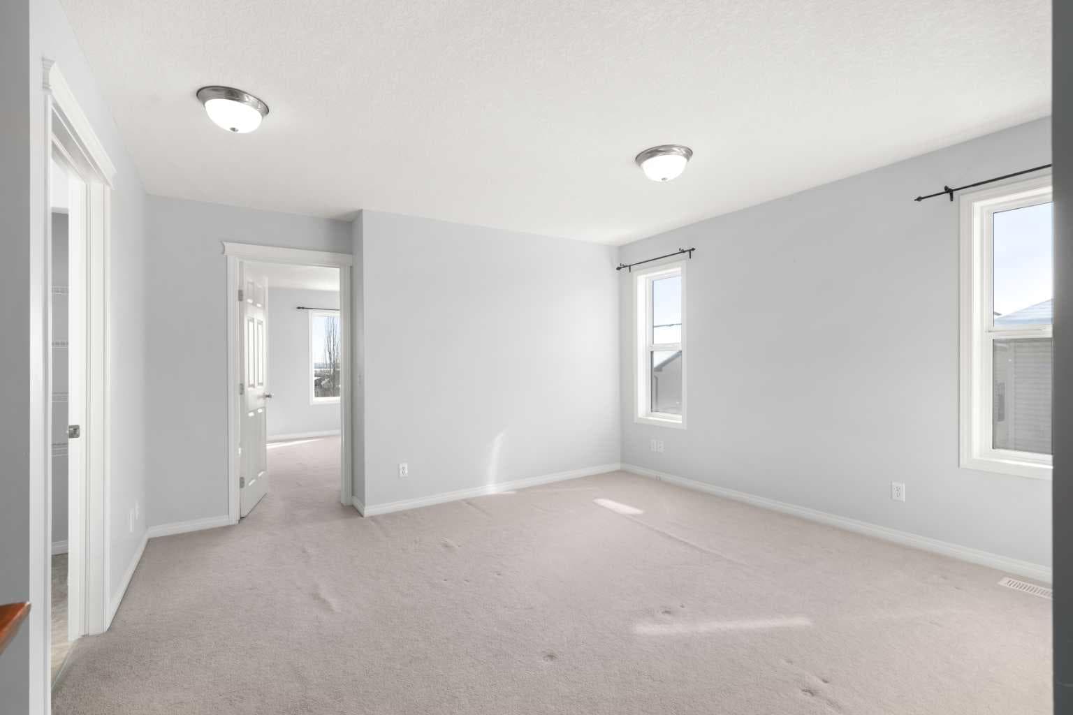 102 Kincora Glen Mews NW