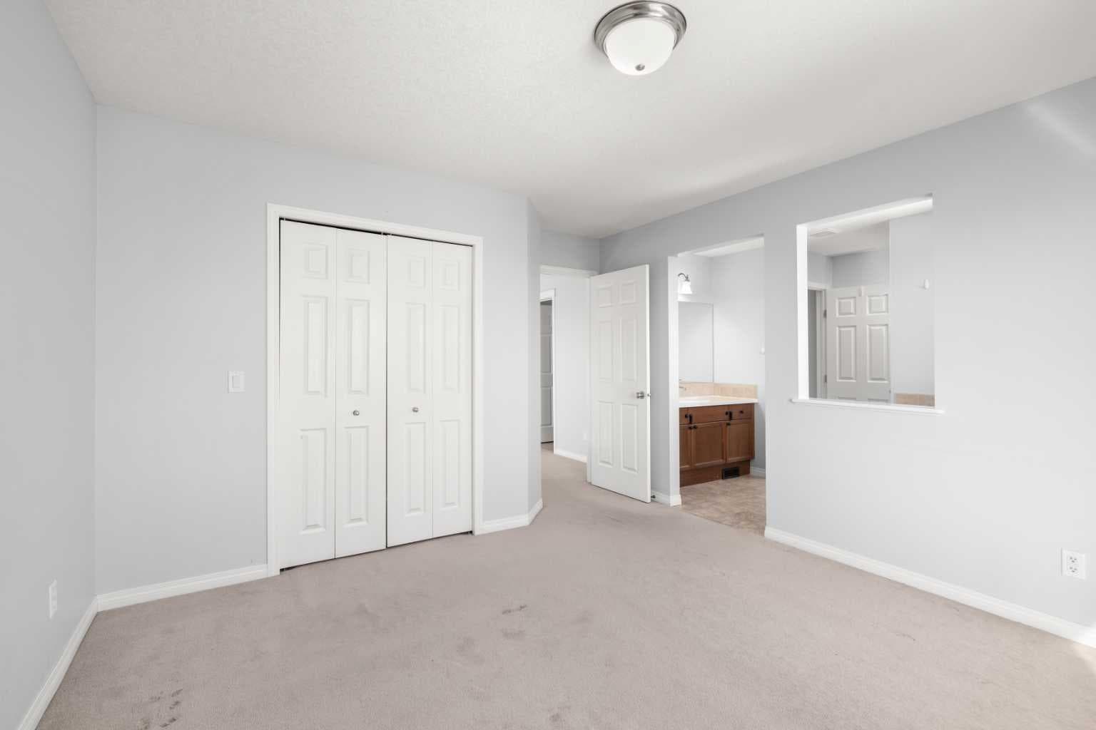 102 Kincora Glen Mews NW