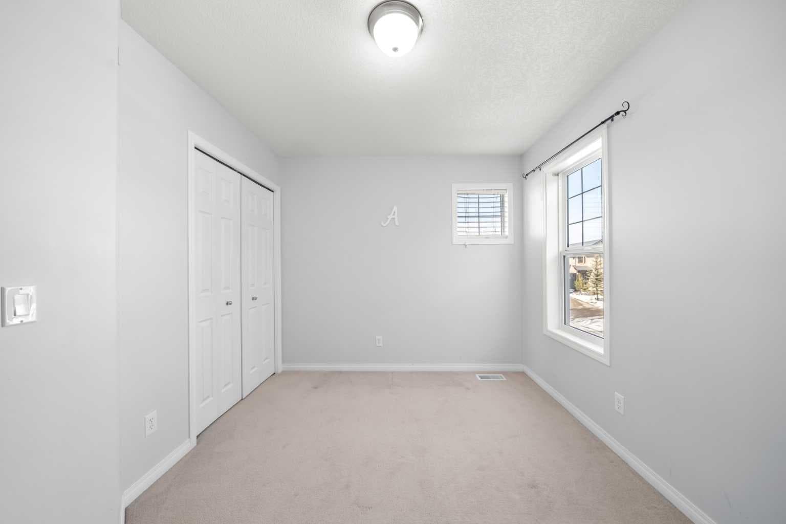102 Kincora Glen Mews NW