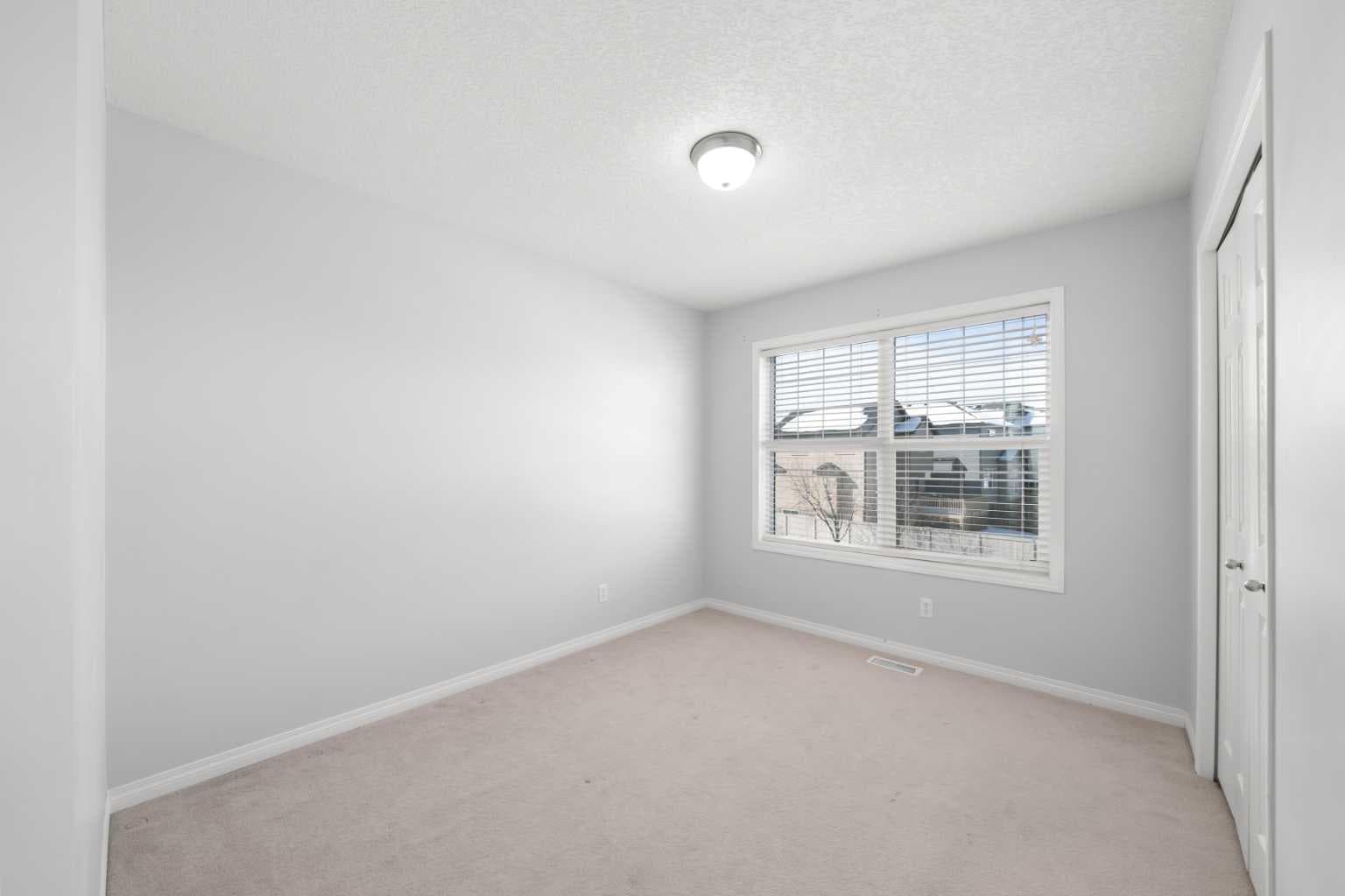 102 Kincora Glen Mews NW
