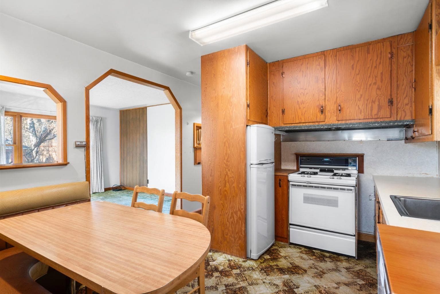 332 Third Street W
