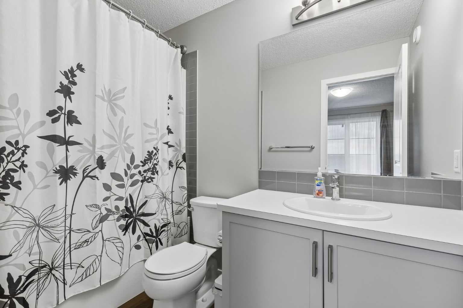 291 Magnolia Square SE