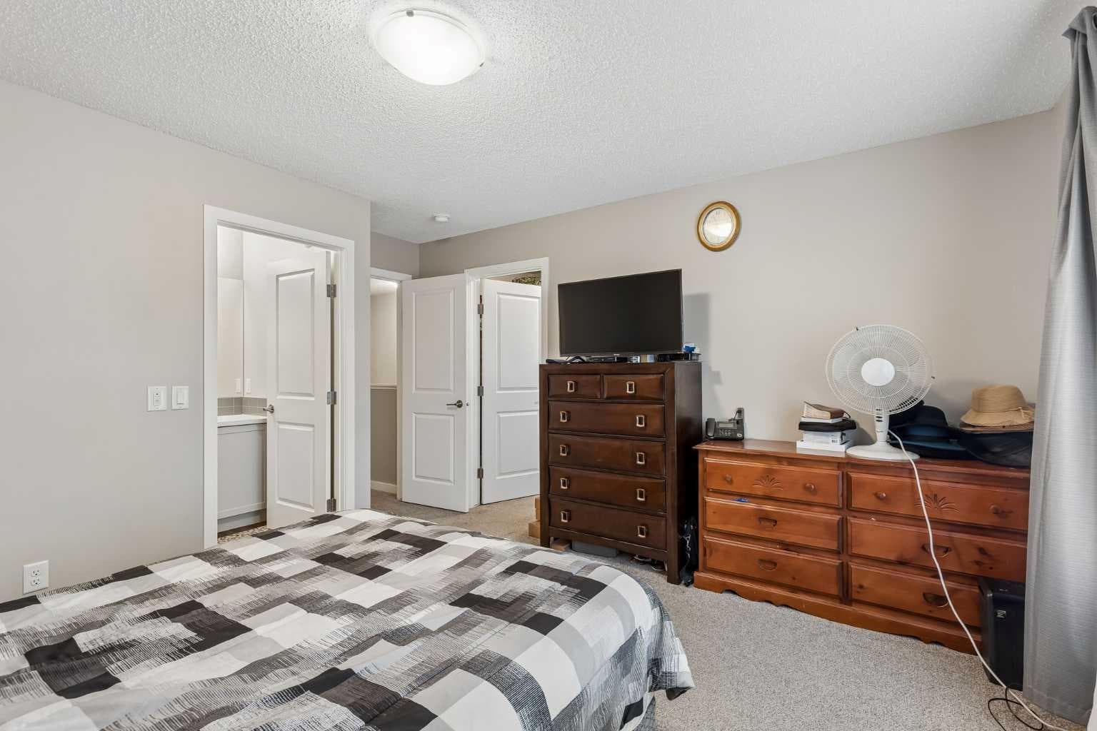 291 Magnolia Square SE