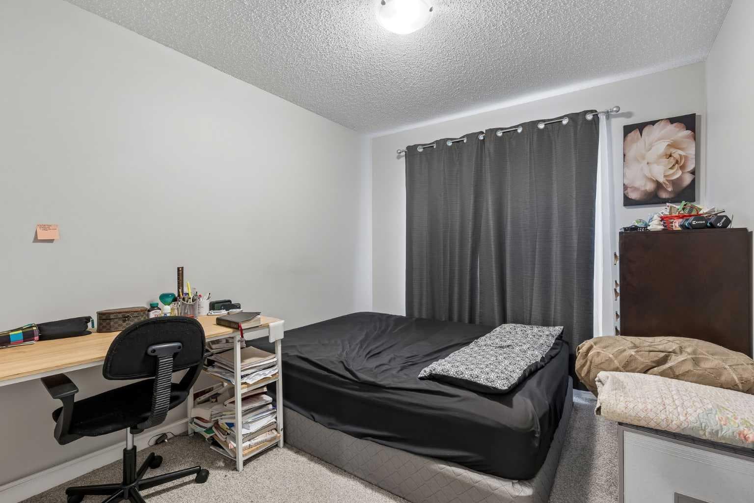291 Magnolia Square SE