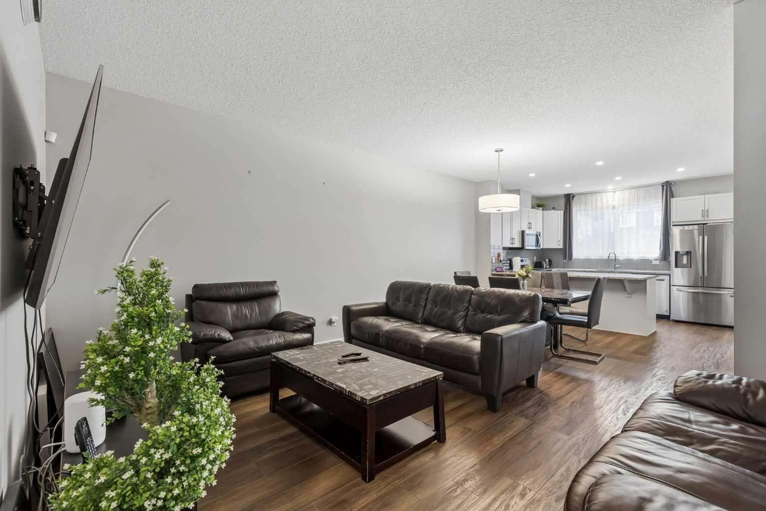 291 Magnolia Square SE