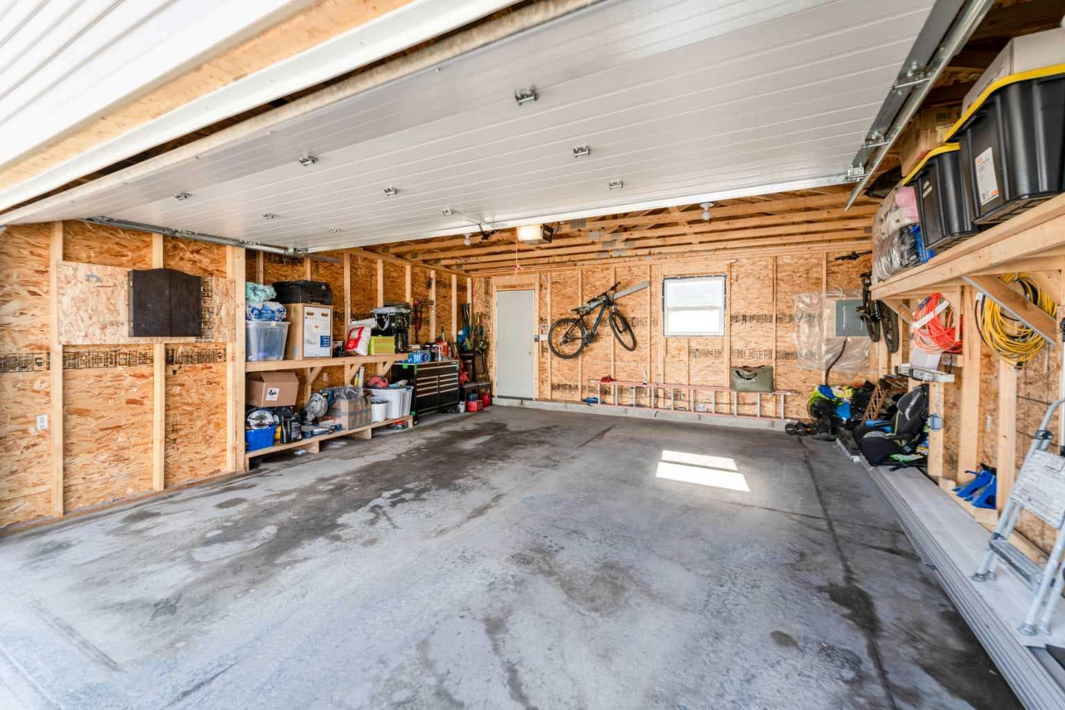 134 Tarawood Lane NE