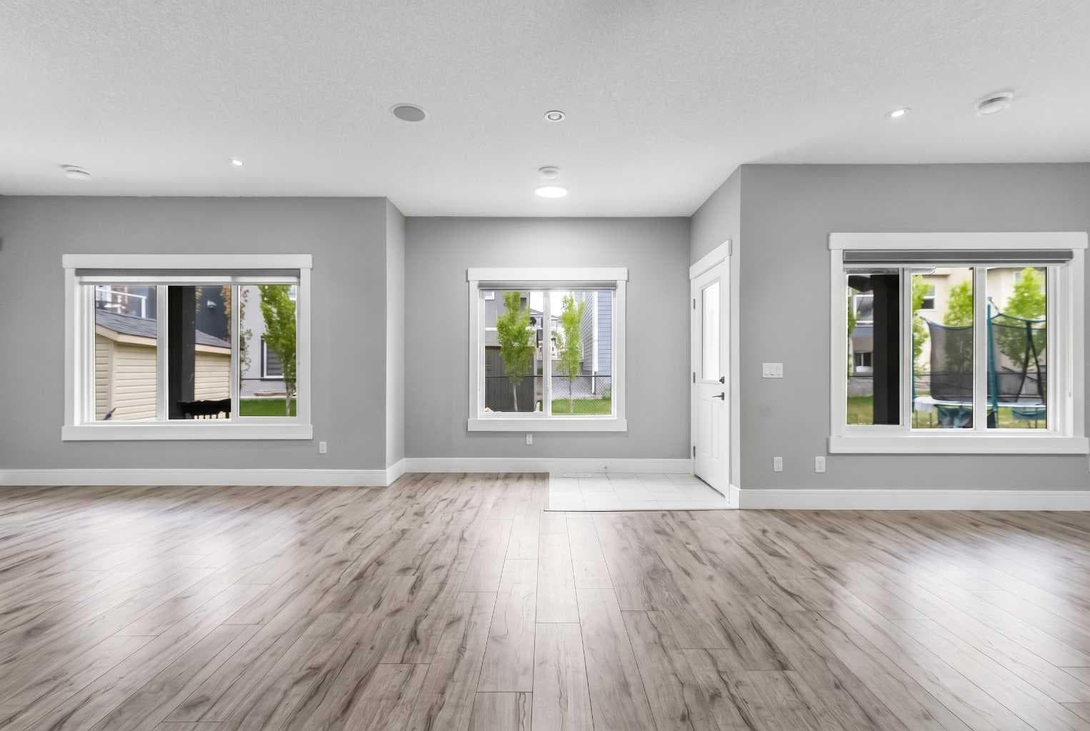 247 Kinniburgh Place 