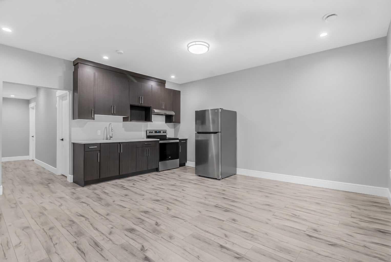247 Kinniburgh Place 