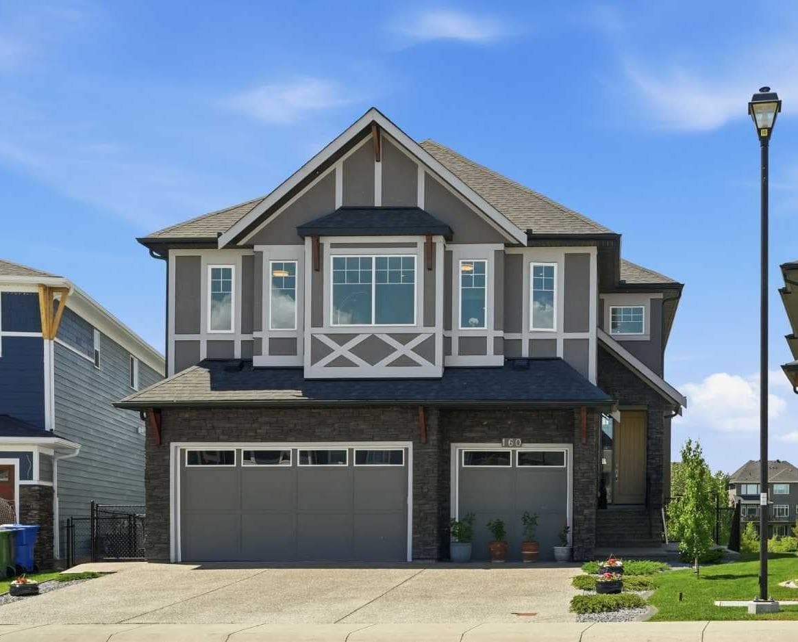 160 Kinniburgh Loop 
