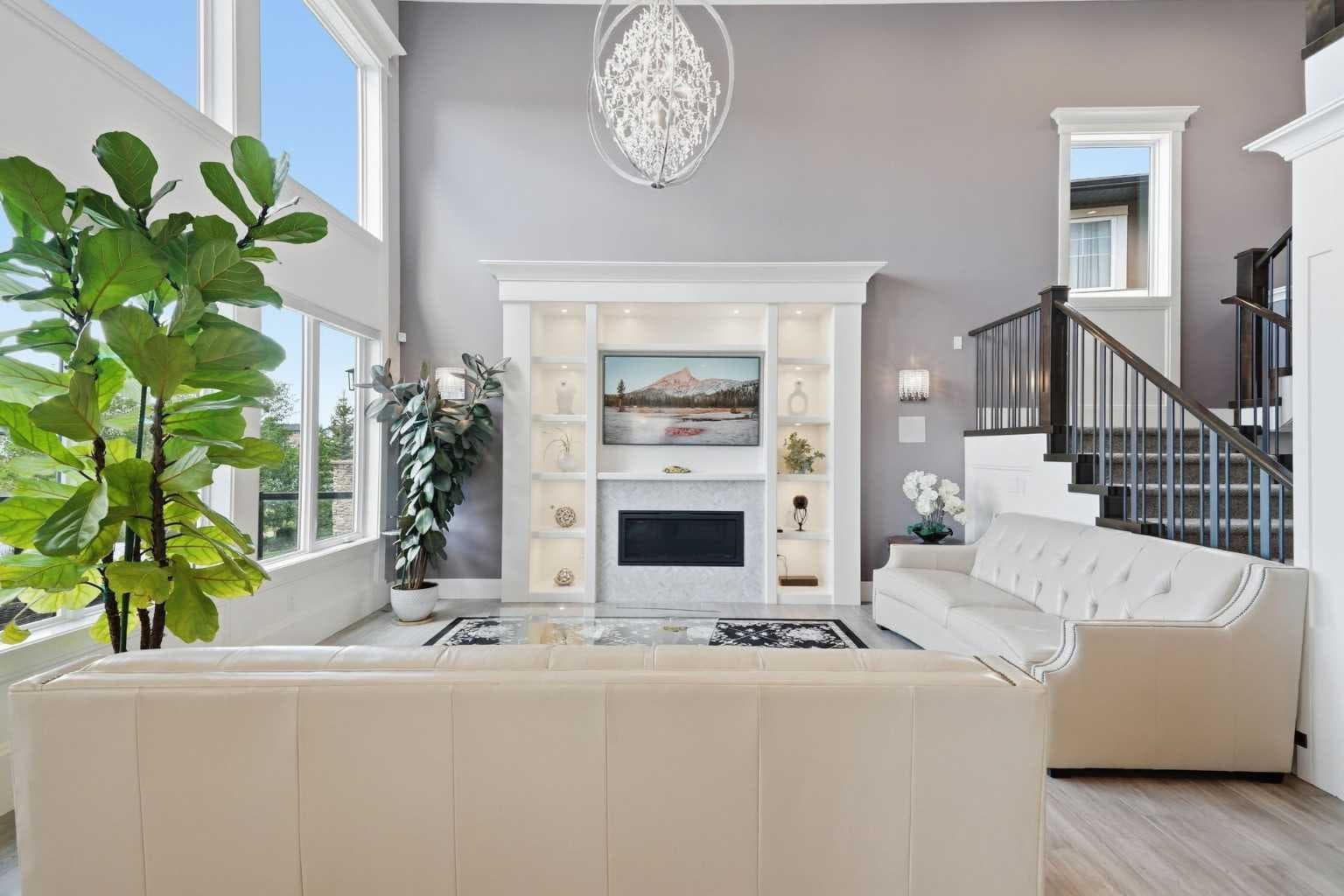 160 Kinniburgh Loop 