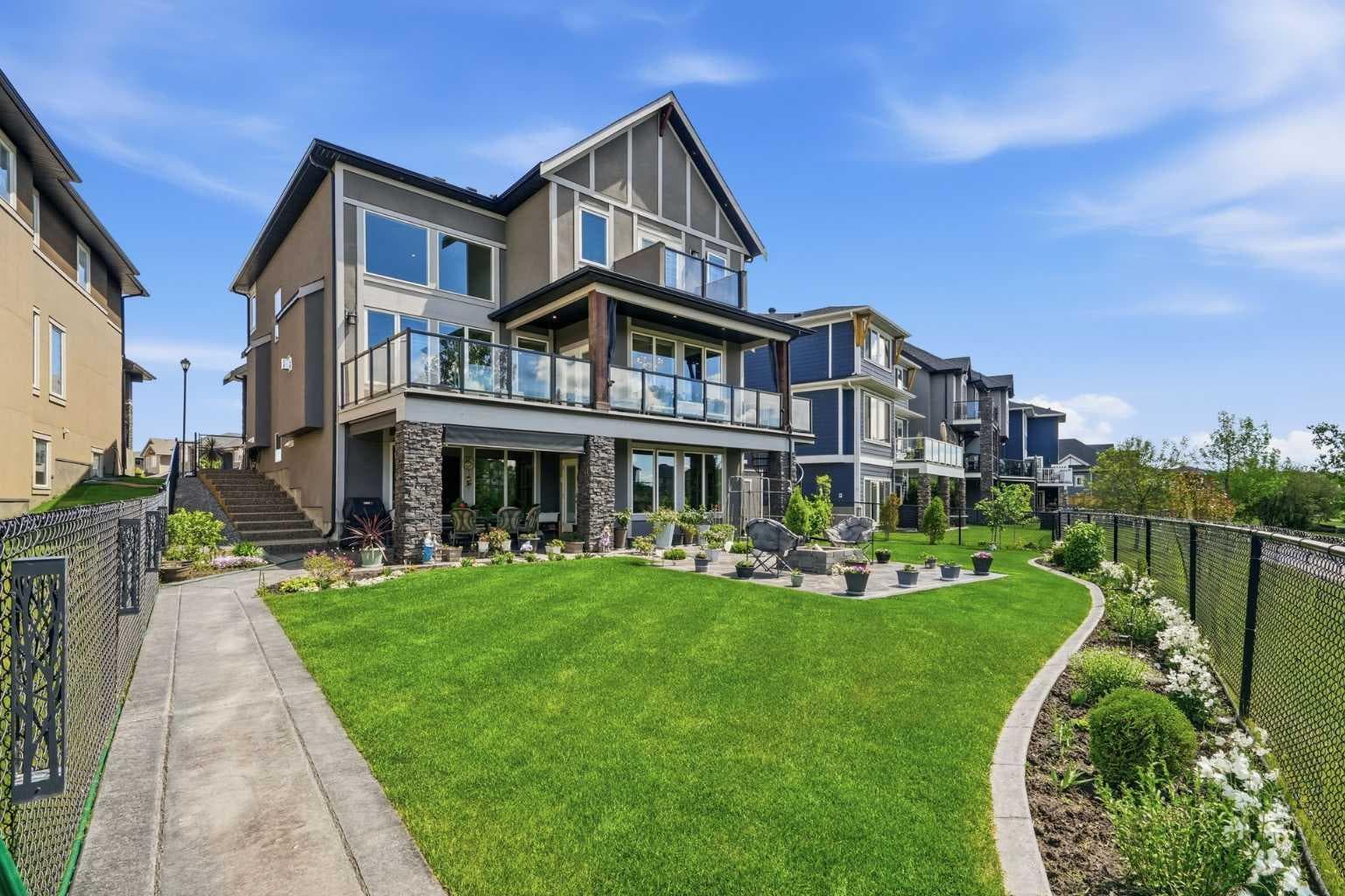 160 Kinniburgh Loop 