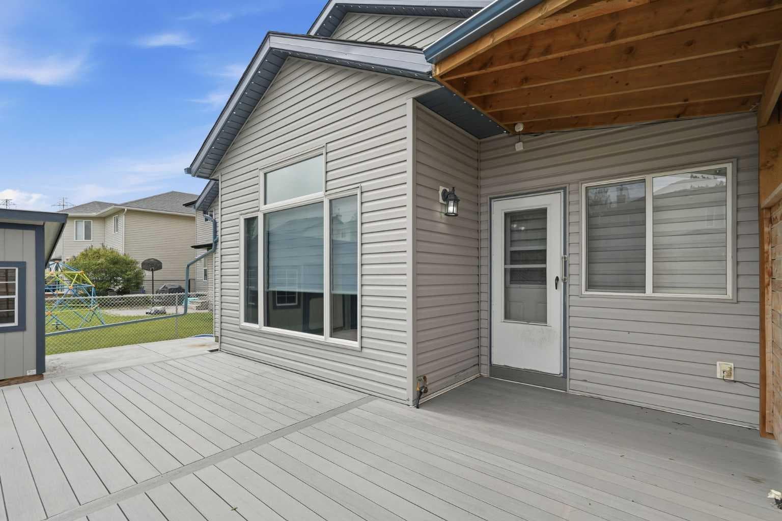 209 Oakmere Close 