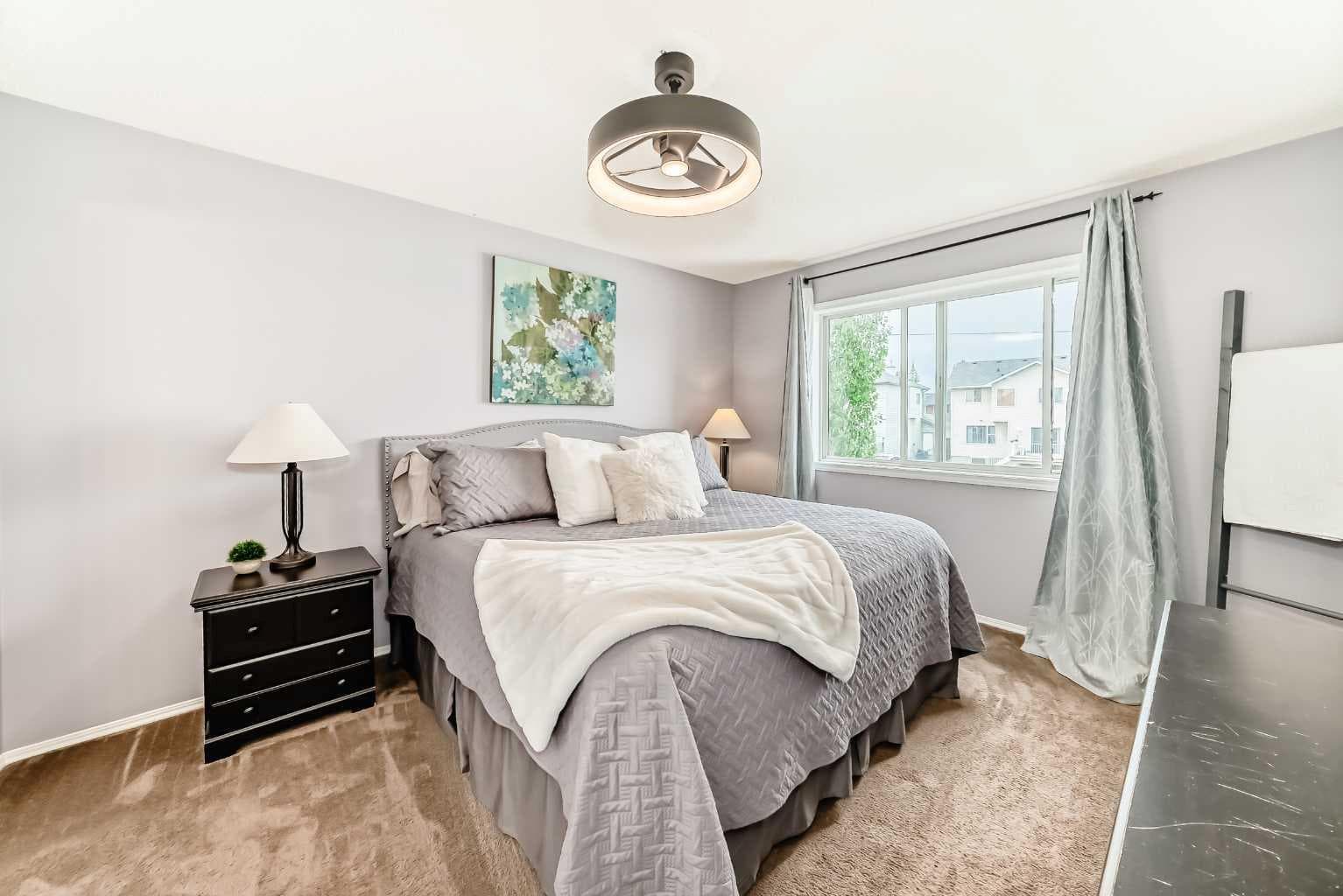 15 Citadel Meadow Crescent NW