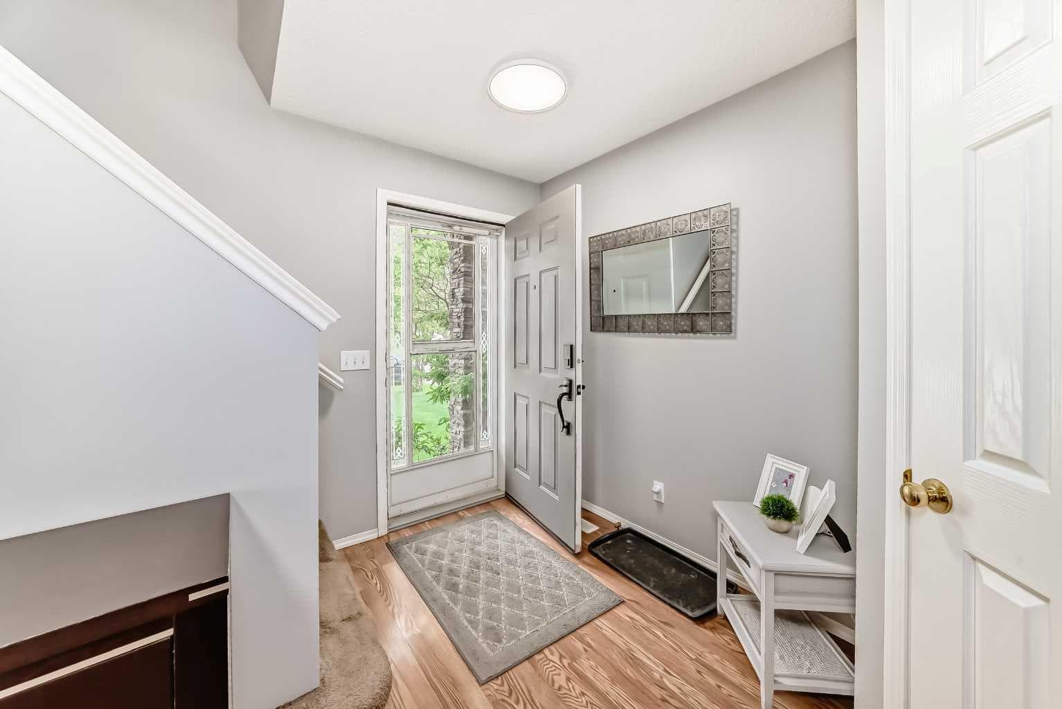 15 Citadel Meadow Crescent NW