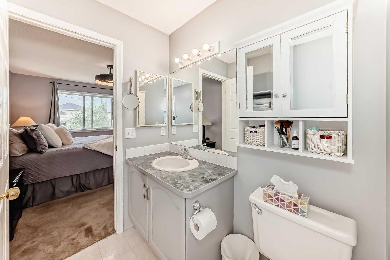 15 Citadel Meadow Crescent NW