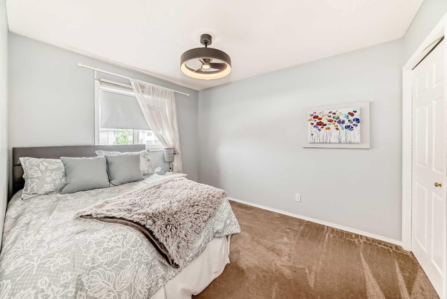 15 Citadel Meadow Crescent NW