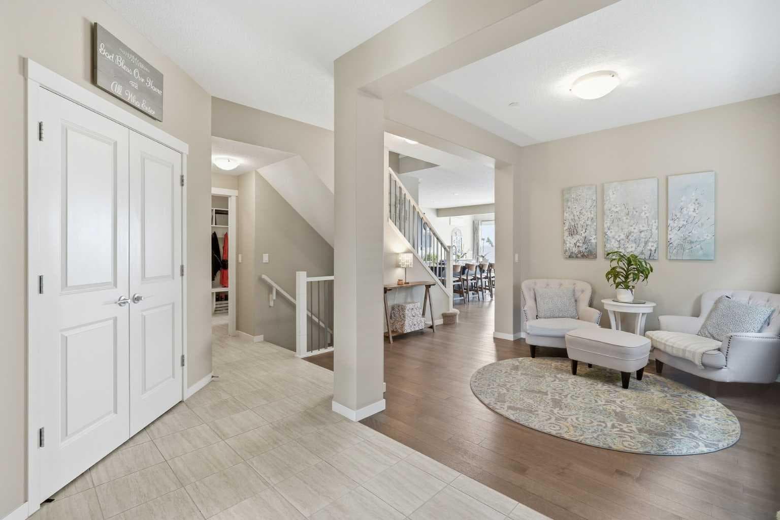186 Howse Rise NE